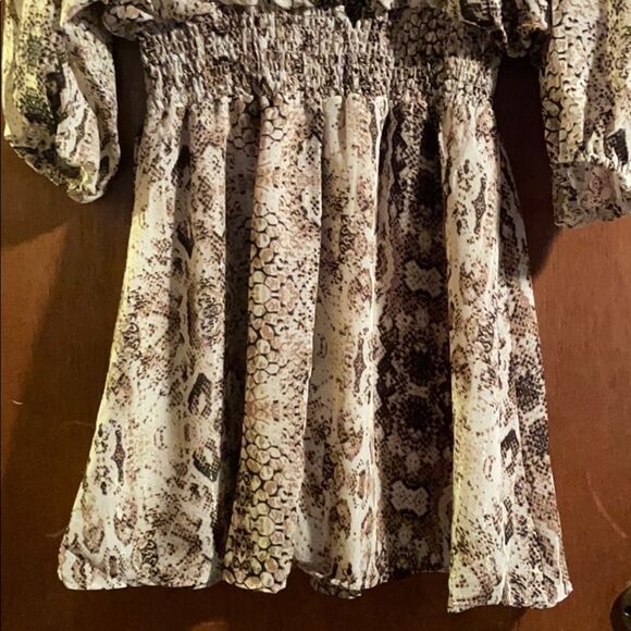 Lola Dress - Picture 5 of 9